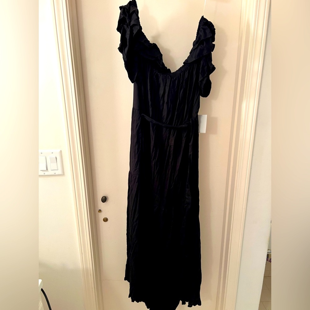 NWT Forever 21 3x black off the shoulder maxi dress